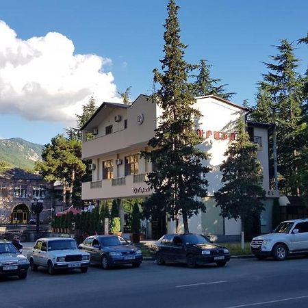 Ruzan Hotel Ijevan Dış mekan fotoğraf