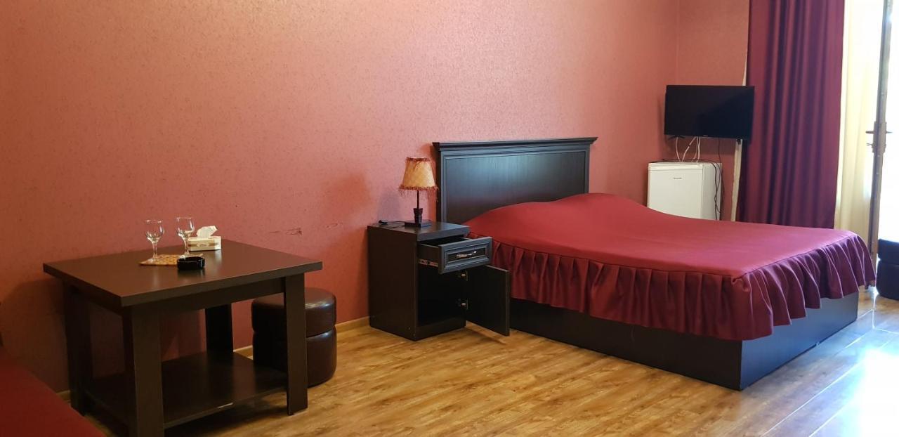 Ruzan Hotel Ijevan Dış mekan fotoğraf