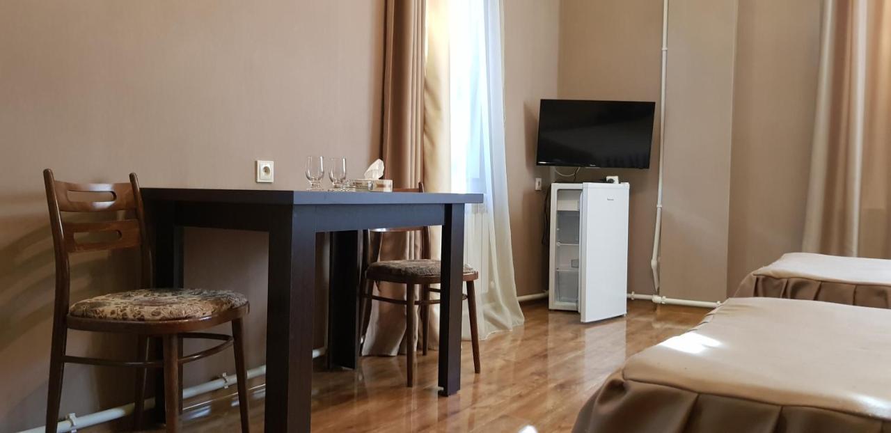 Ruzan Hotel Ijevan Dış mekan fotoğraf
