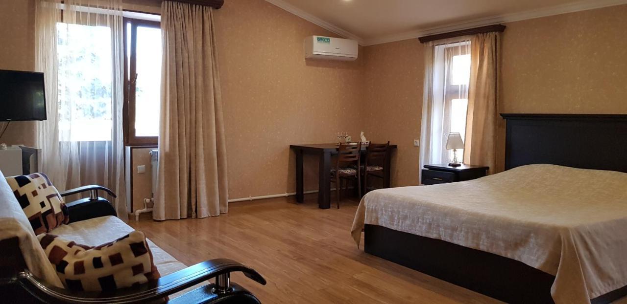 Ruzan Hotel Ijevan Dış mekan fotoğraf