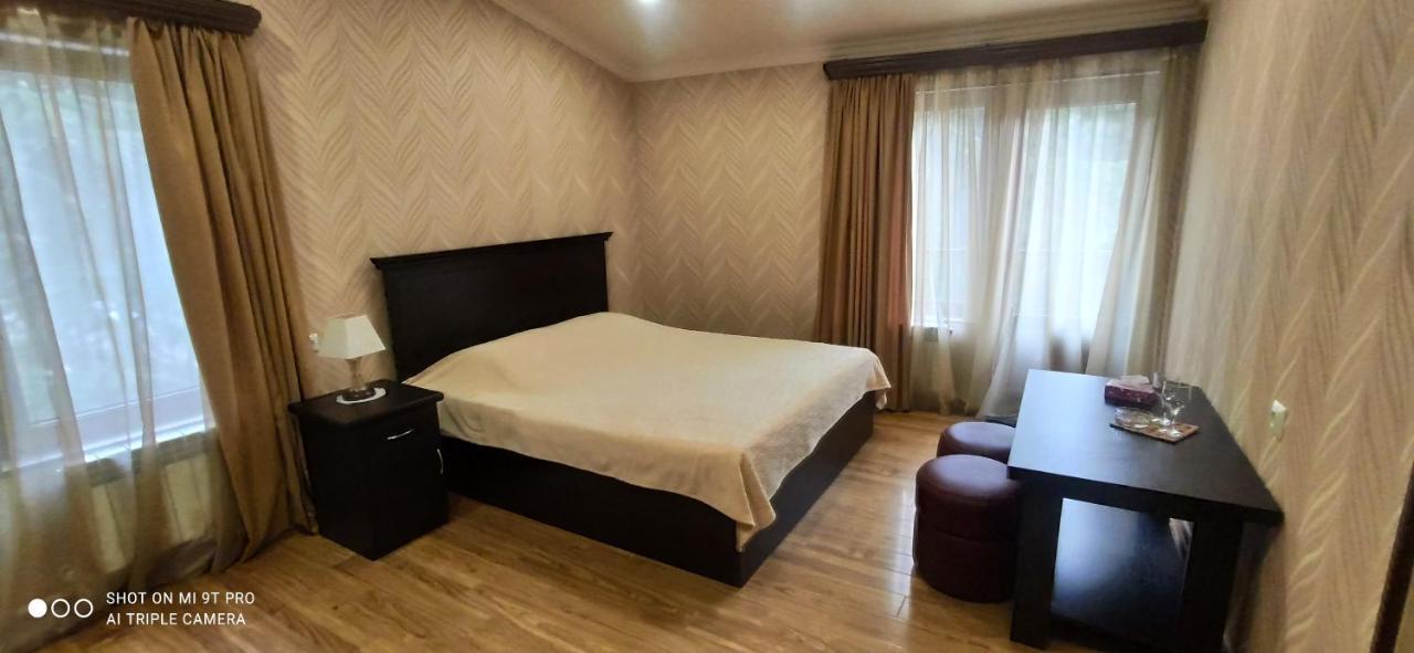 Ruzan Hotel Ijevan Dış mekan fotoğraf